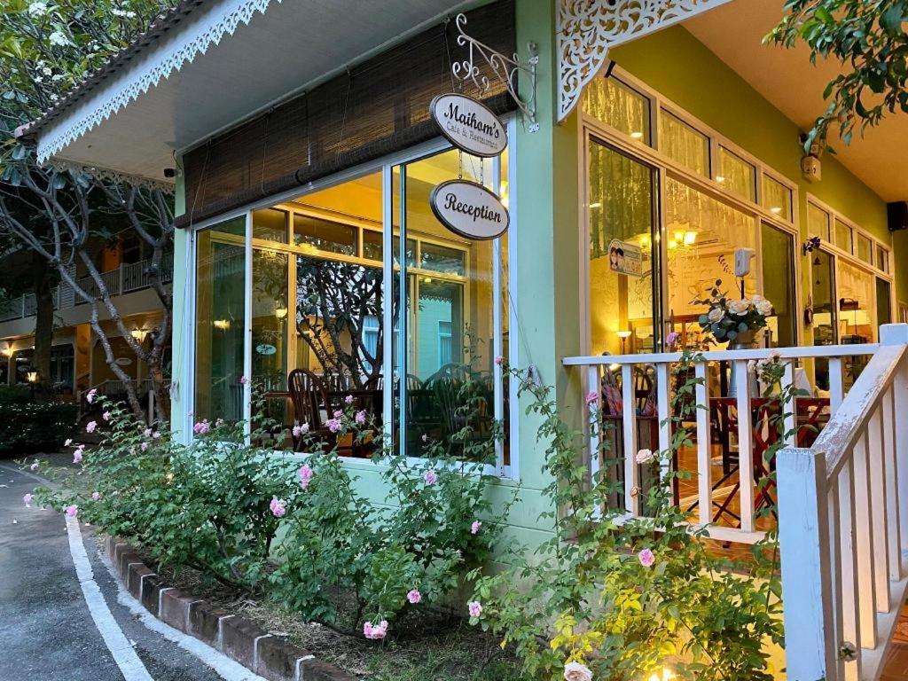 Ruen Maihom Riverside Cottage Kanchanaburi Esterno foto