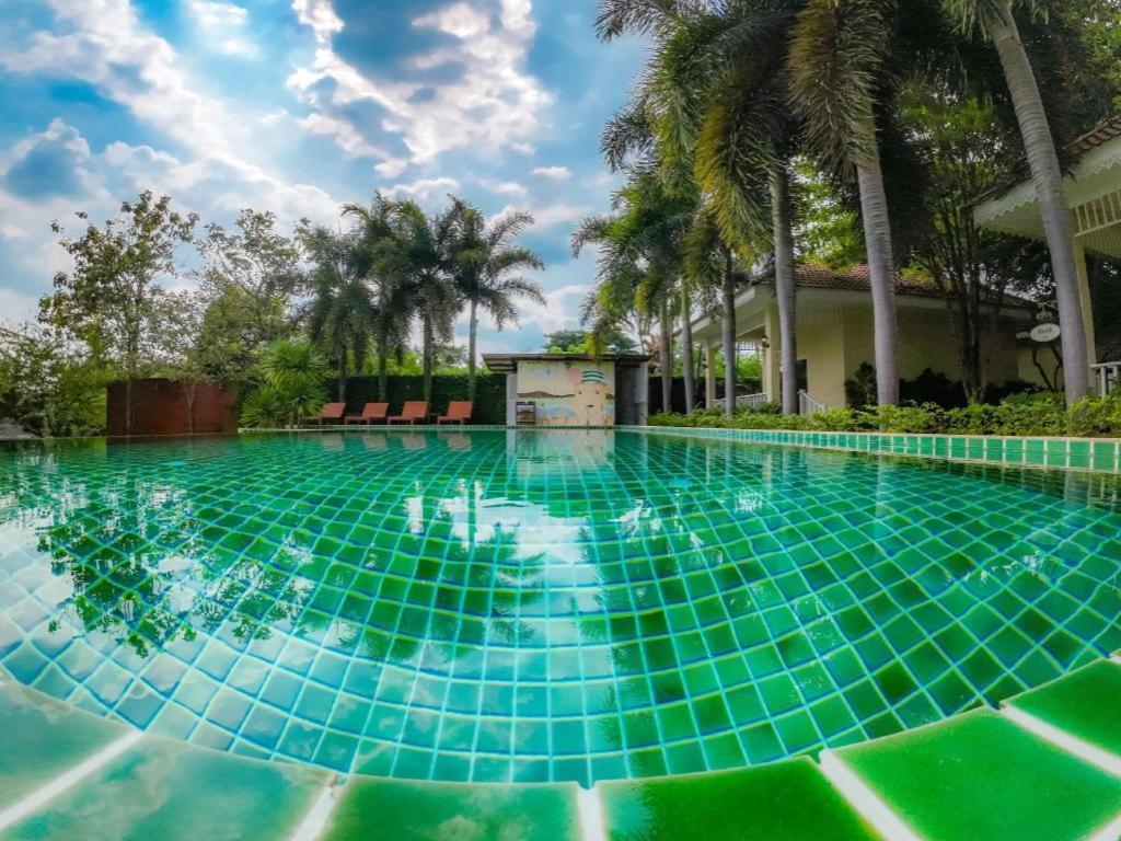 Ruen Maihom Riverside Cottage Kanchanaburi Esterno foto