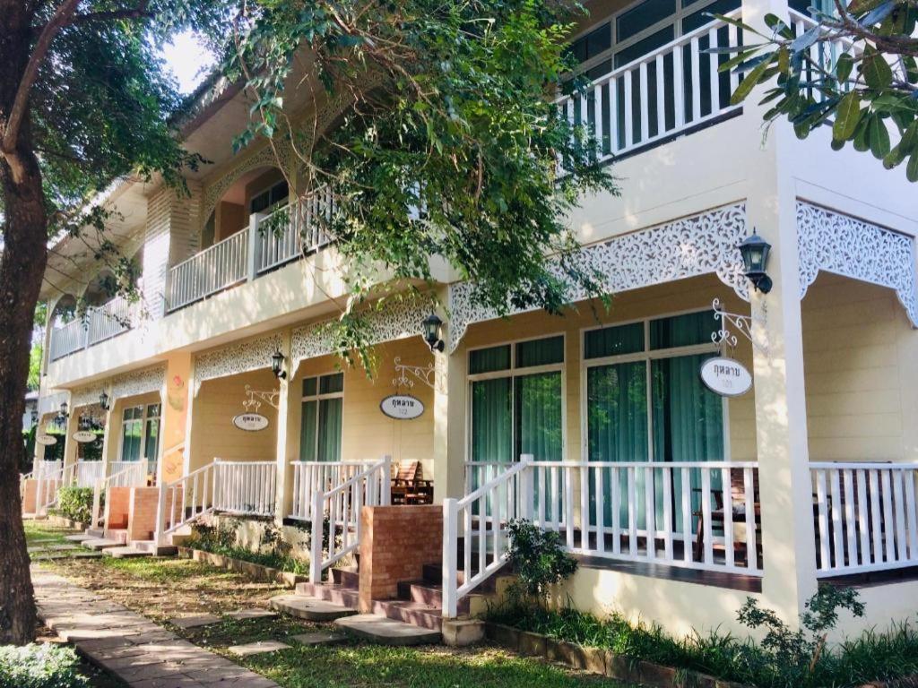 Ruen Maihom Riverside Cottage Kanchanaburi Esterno foto