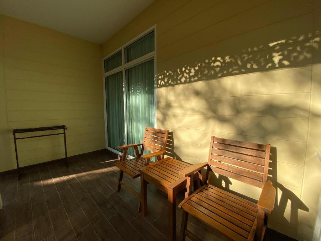 Ruen Maihom Riverside Cottage Kanchanaburi Esterno foto