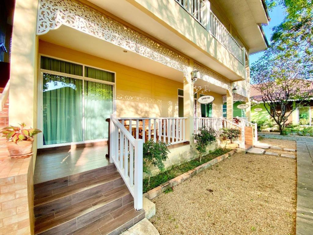 Ruen Maihom Riverside Cottage Kanchanaburi Esterno foto