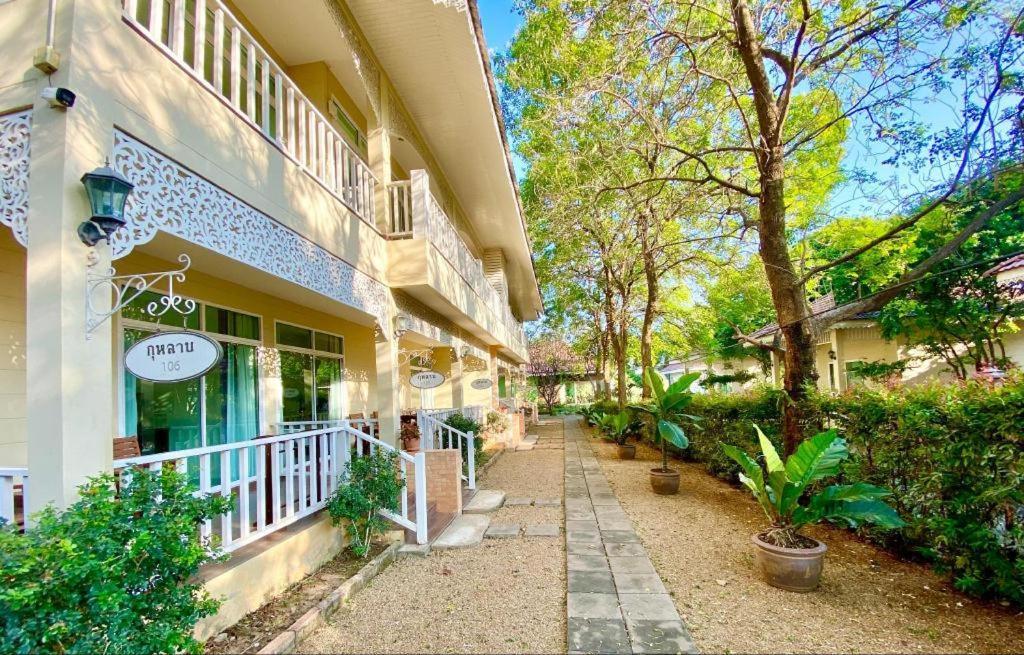Ruen Maihom Riverside Cottage Kanchanaburi Esterno foto